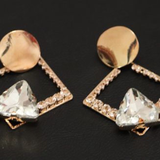 Teardrop Diamond Earring